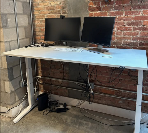Steelcase Ology Sit-to-Stand Desk – 29” x 58” Extended Range (Ash Finish)