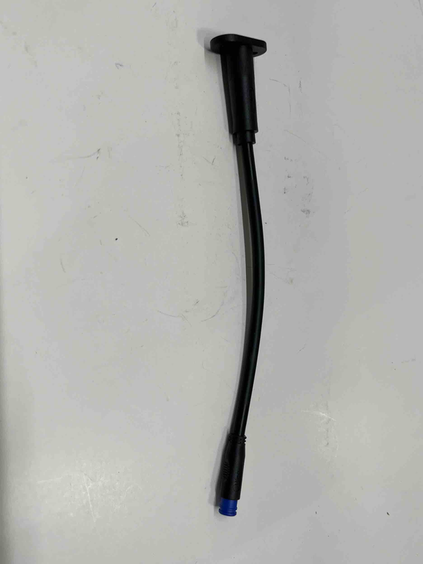 OKAI ES400 Charging Port