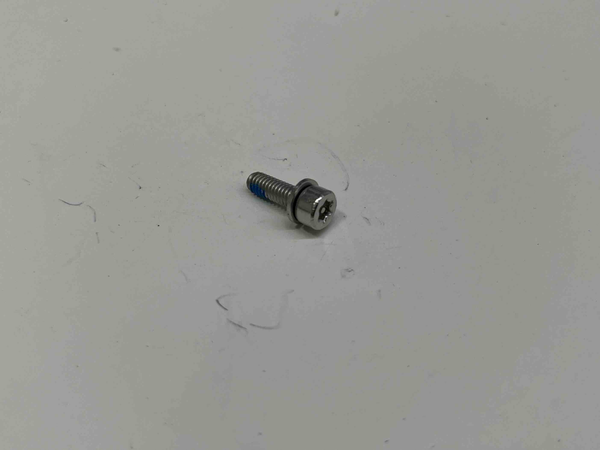 OKAI Cylinder head plum blossom with column bolt - SKU 2040100563 - manufacturer image